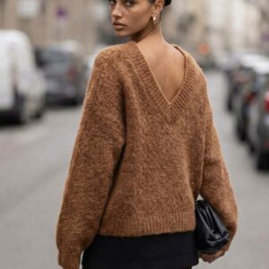 SWETER MOHEROWY PREMIUM YARN DEKOLT PRZÓD I TYŁ CAMEL